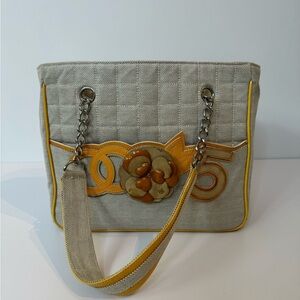 Chanel camellia no 5 tote